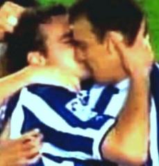 Tight kiss