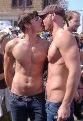 Shirtless_kiss_1_
