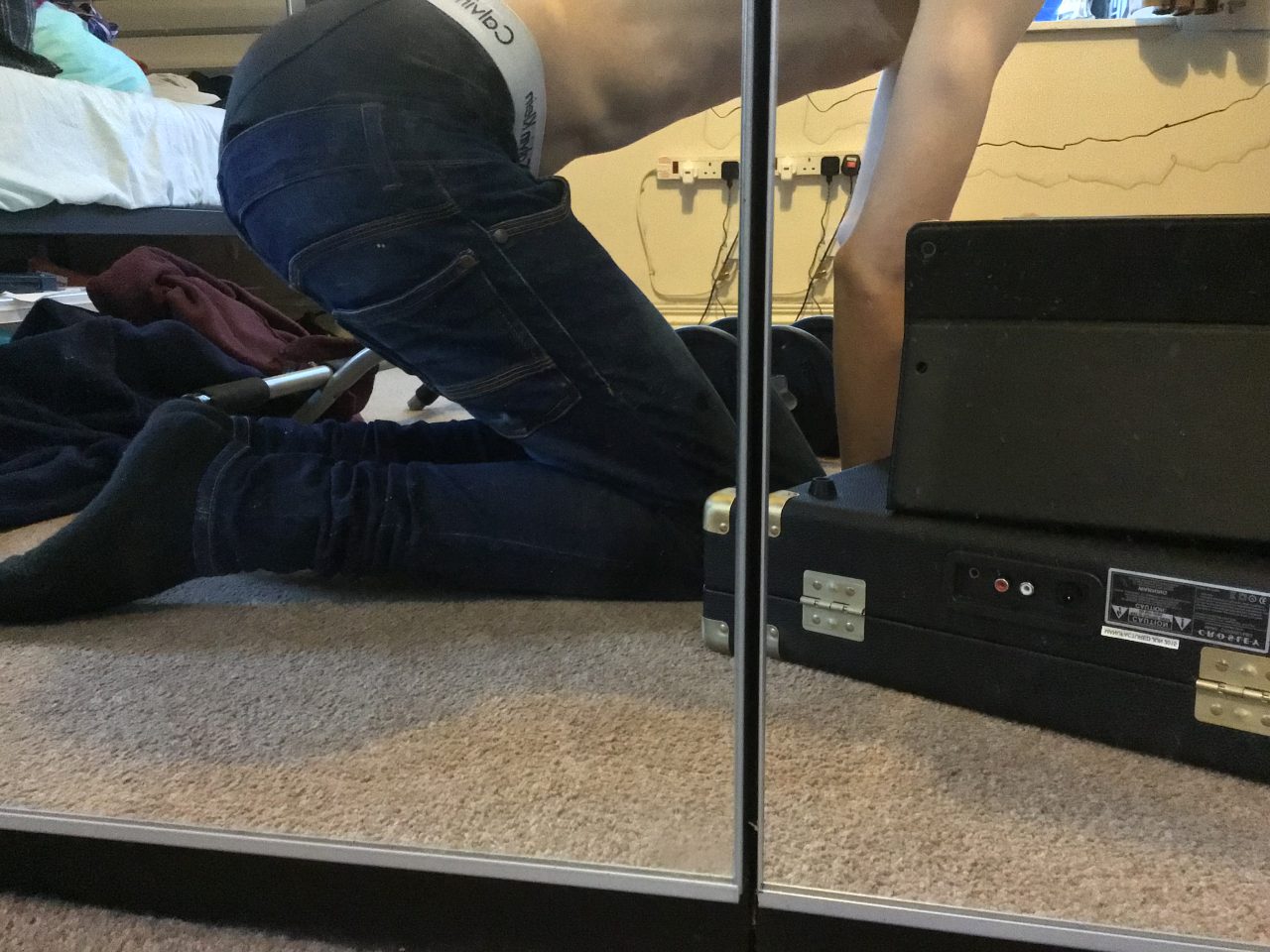 9BAF736C-6639-470C-9327-7C5B6B3A8404