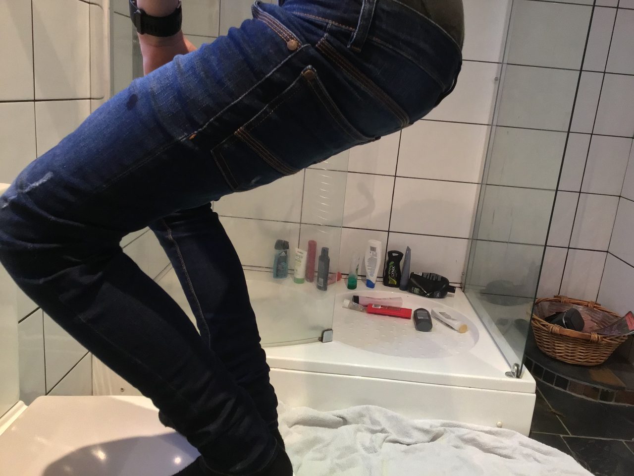 FE0B2F49-4F1C-48B6-8446-E3FCCB458C74