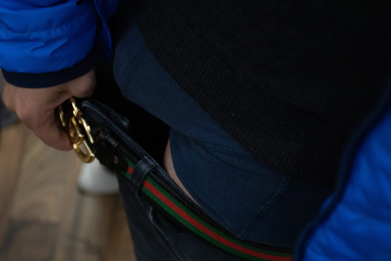 Sagging  with some leg showing-3.jpg