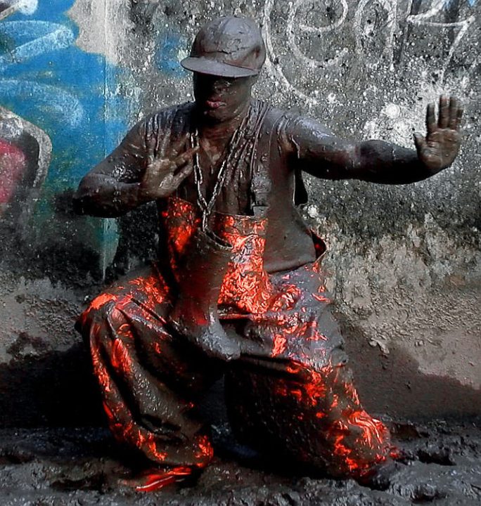 HIP-HOP RAINGEAR 091.jpg