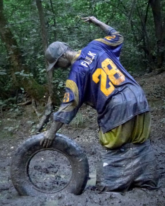 MUDDY SAGGER 211.jpg