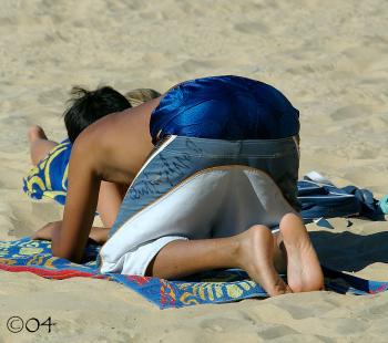Bent-overbeachsagger!.jpg