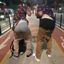 SAGGERS BENDING OVER.jpg