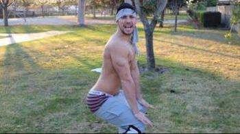SAGGER TWERKIN' HIS CAKES!.jpg