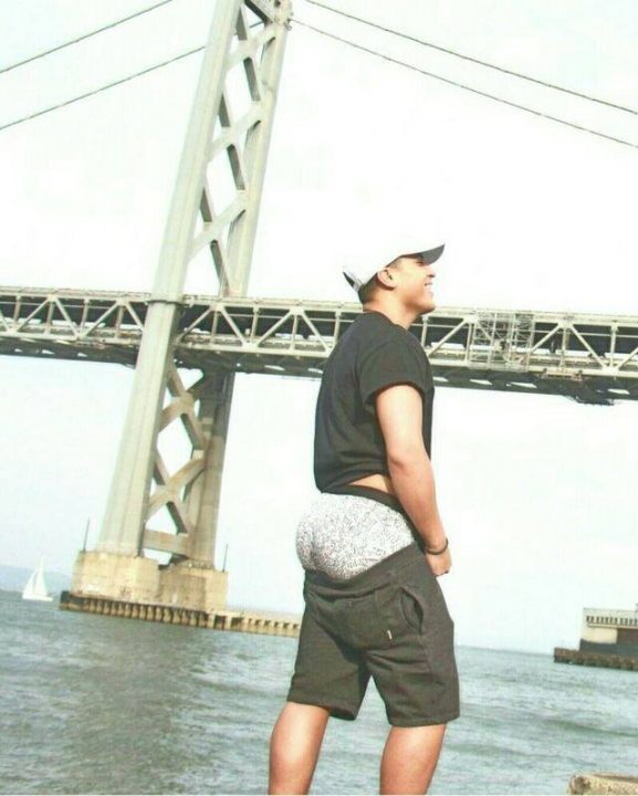 BIG BOOTY SAGGER.jpg