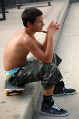 SAGGING SKATER IN CAMOS!.jpg