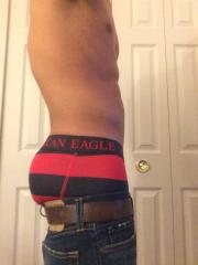 SAGGER IN TIGHTLY-WRAPPED BUNZ!.jpg