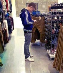 SAGGER SHOPPING.jpg