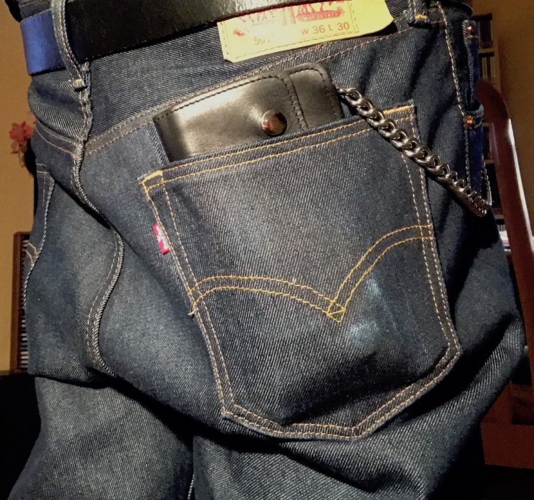 levis_deep_sagging.jpg