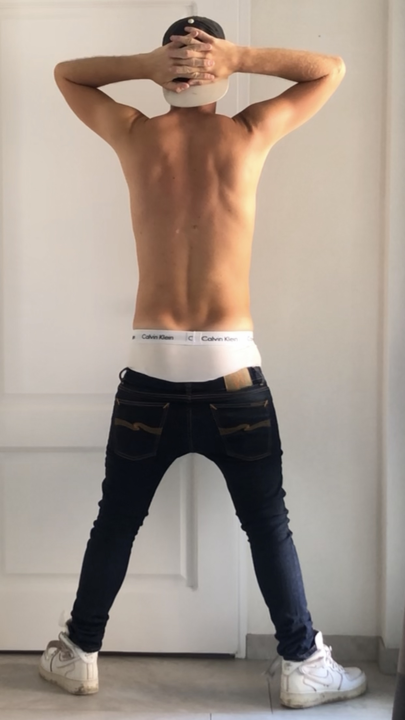 CK boxer, Nike AF1 mid 07, Nike Cap shirtless